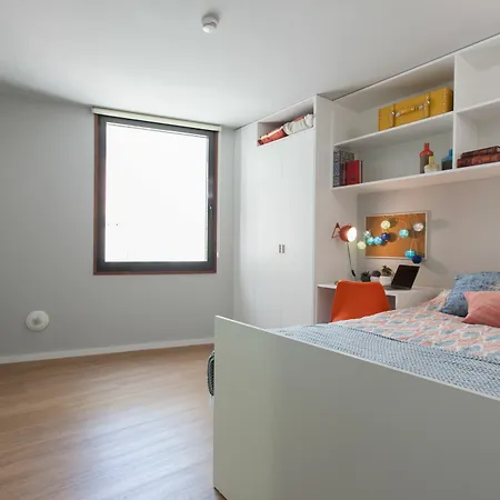 Hotel Doorm Quality Housing Lisbon