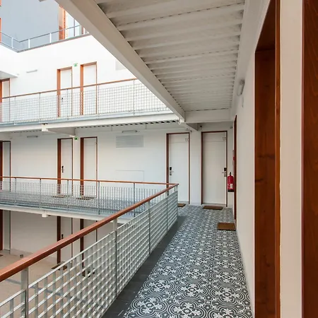 Hotel Doorm Quality Housing Lisbon